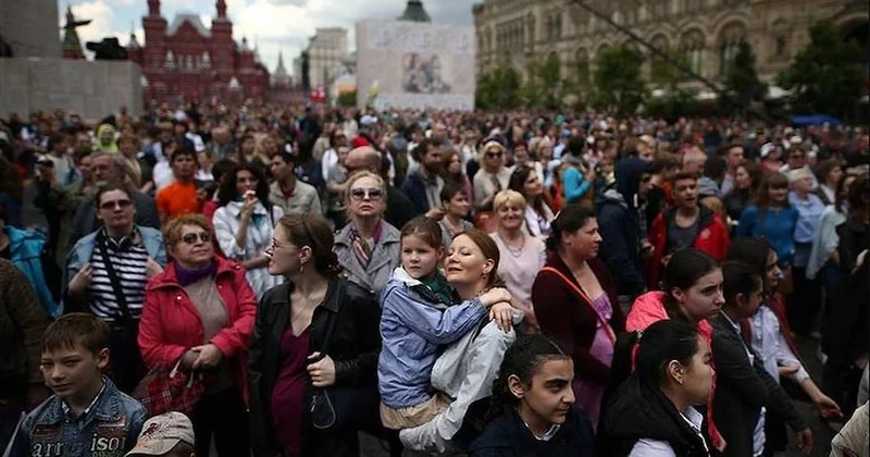 Savaştaki ülkenin halkı zenginleşmeye başladı! Yoksulluk oranları çakıldı Sözcü Gazetesi