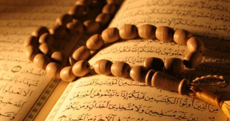 Kadir Gecesi namazı saat kaçta ve ne zaman kılınır? Kadir gecesindeki namaz kaçta başlar ve biter? Kadir Gecesi namazı saati 2026