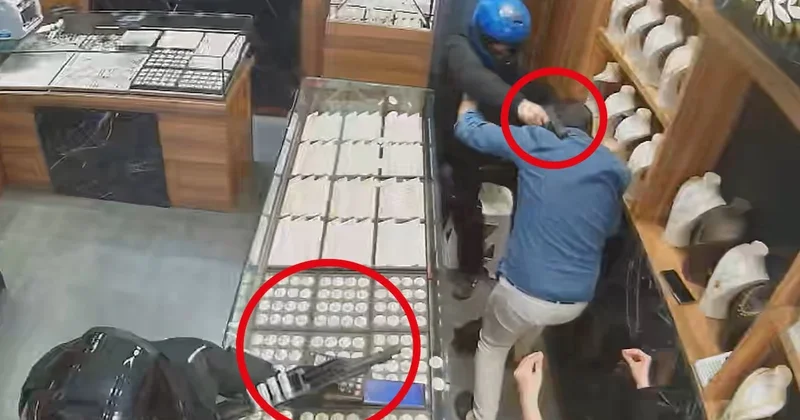 İstanbul da kuyumcuya soygun girişimi! Kaskla gelip silah çektiler Sözcü Gazetesi