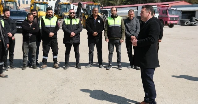 Başkan Dökmeci den yüzleri güldüren bayram ikramiyesi Eskişehir Haberleri