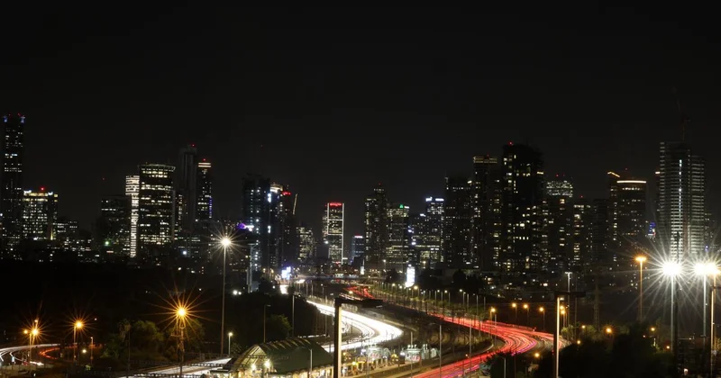 İran dan ateşlenen füzeler nedeniyle İsrail in birçok kentinde sirenler çaldı