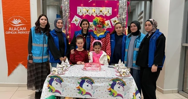 Alaçam da şehit kızına anlamlı doğum günü kutlaması Samsun Haberleri