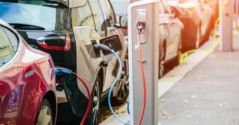 Elektrikli benzinli savaşında son perde: Hangisi daha ekonomik? İşte rakamlar