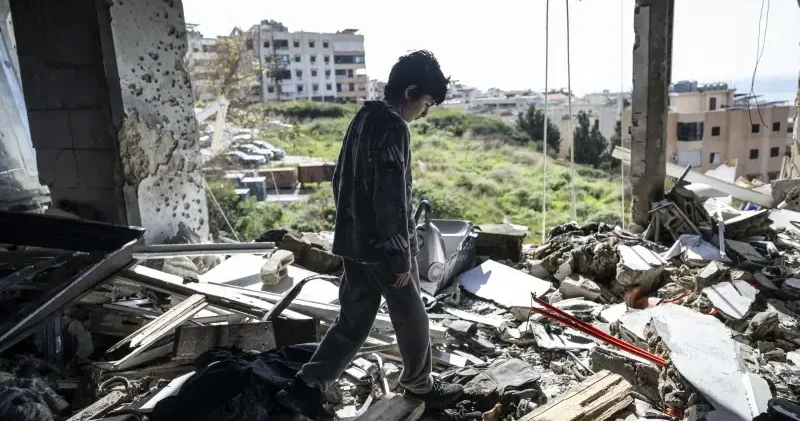 İşgalci İsrail Lübnan a iki haftada yüzlerce saldırı düzenledi: Zorla yerinden edilenlerin sayısı 1 milyonu aştı Dünya Haberleri