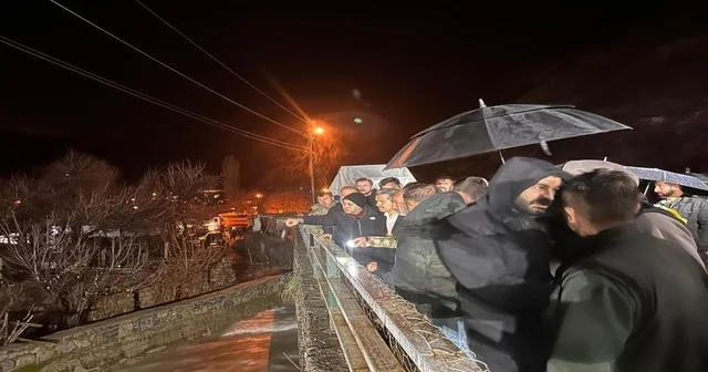 Şırnak Valisi Ekici sel bölgesinde: Devletimiz tüm imkanlarıyla sahada Şırnak Haberleri