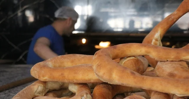 Sahur sofralarının asırlık konuğu: Ramazan ayına özel halka pide Sakarya Haberleri