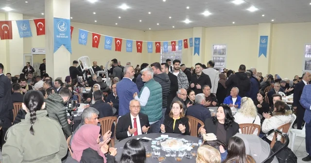 Salihli de Ülkü Ocakları tarafından Şehitler İçin Vefa Sofrası Kuruldu Salihli Ülkü Ocakları ndan Vatan İçin Can Verenlere Vefa Sofrası iftar programı Manisa Haberleri