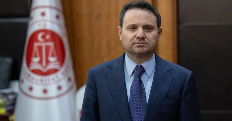 Bakan Gürlek ten kırmızı bültenle aranan suçluların Türkiye ye iadelerine ilişkin açıklama