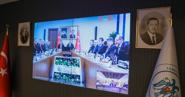 81 il valisinin katılımıyla okul güvenliği toplantısı yapıldı Erzincan Haberleri