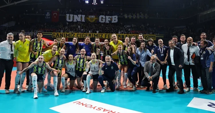 Fenerbahçe Medicana kazandı, seri eşitlendi!