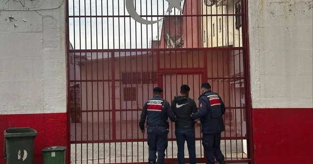 Germencik te JASAT ekipleri aranan şahsa göz açtırmadı Aydın Haberleri