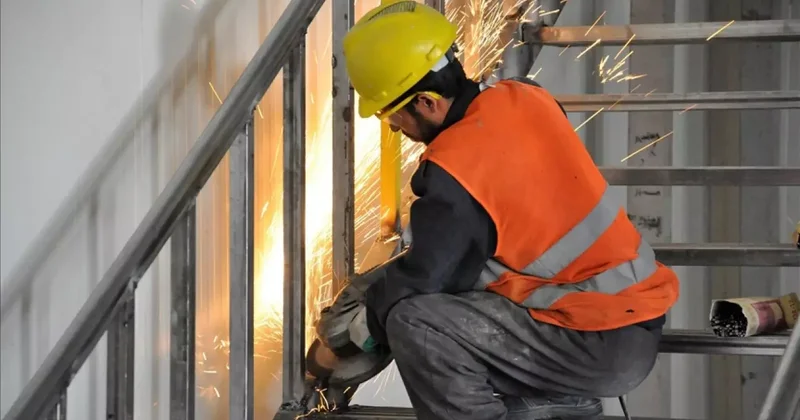 Ücretli çalışan sayısı 15,5 milyonu aştı: İstihdamı inşaat ve hizmet sırtladı