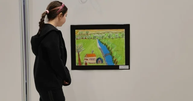 Kartepe de öğrencilerin 23 Nisan temalı eserleri sergileniyor Kocaeli Haberleri