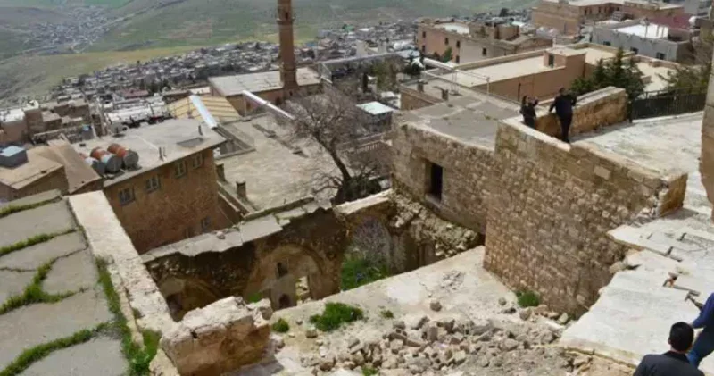 Mardin’de sağanak sonrası çökme! Büyük bir gürültüyle uyandık