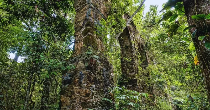 Doğanın sakladığı 5 bin yıllık kale gün yüzüne çıktı Sözcü Gazetesi