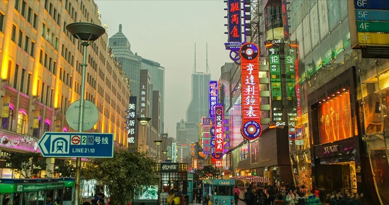 Çin ekonomisi ilk çeyrekte beklentilerin üzerinde büyüdü