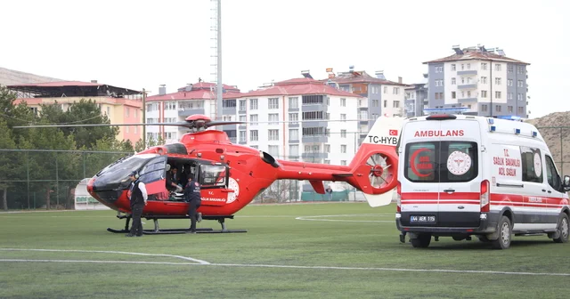 Malatya da kalbi duran genç ambulans helikopterle hastaneye yetiştirildi Malatya Haberleri