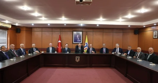 Başkan Memet Aslan OSBÜK zirvesi için Trabzon da Van Haberleri