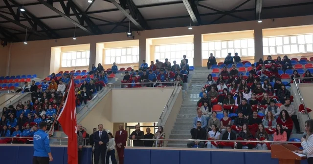 A Milli Kadın Futbol Takımı, Sinop ta öğrencilerle buluştu Sinop Haberleri