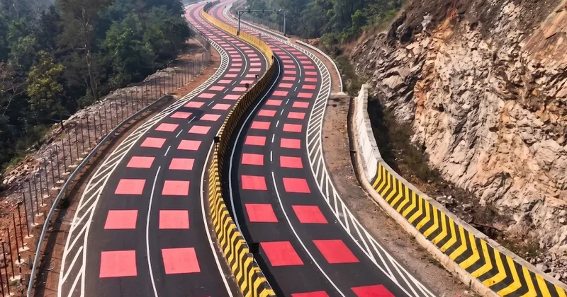 Kırmızı yol dönemi başladı! Sürücüler artık isteseler de hız yapamayacak Sözcü Gazetesi