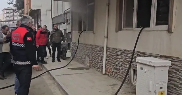 Gelibolu da apartmanda çıkan yangın korkuttu Çanakkale Haberleri