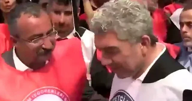 Kahramanmaraş ta hayatını kaybeden öğrenciler için yürüyüş yaptığını iddia eden sendika mensupları kahkaha attılar VİDEO İZLE