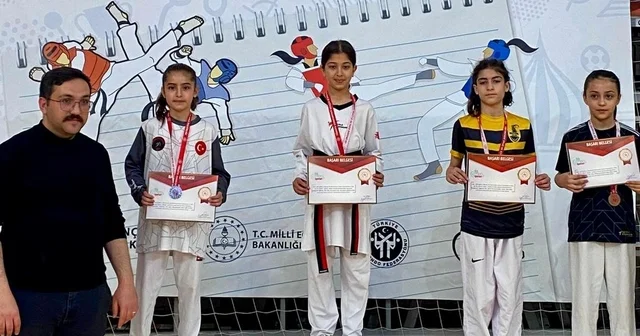 Taekwondo yarı finalinde Niğde rüzgarı Niğde Haberleri