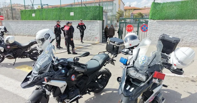 Aksaray da okullar polisin gözetiminde Aksaray Haberleri