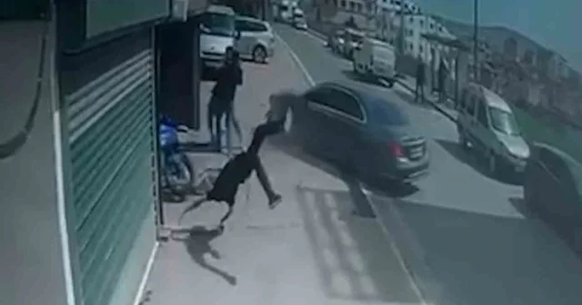 Önce araçla kasten çarptı sonra kovaladı VİDEO İZLE