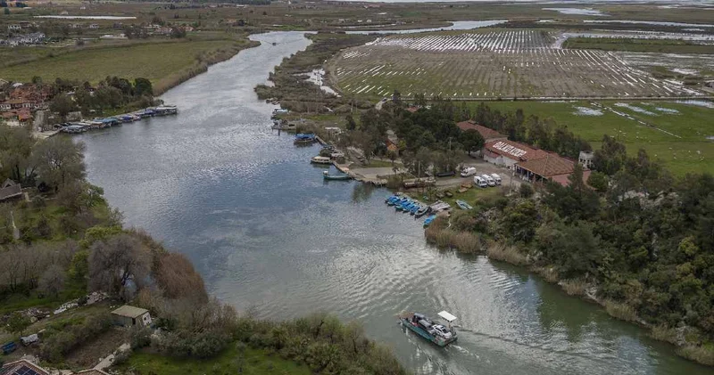 Türkiye nin en kısa feribot hattı: 2 saatlik mesafe 50 saniyeye düştü