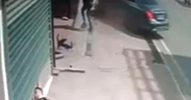 Karşı yönden gelen motosikletliye otomobiliyle çarptı Kocaeli Haberleri