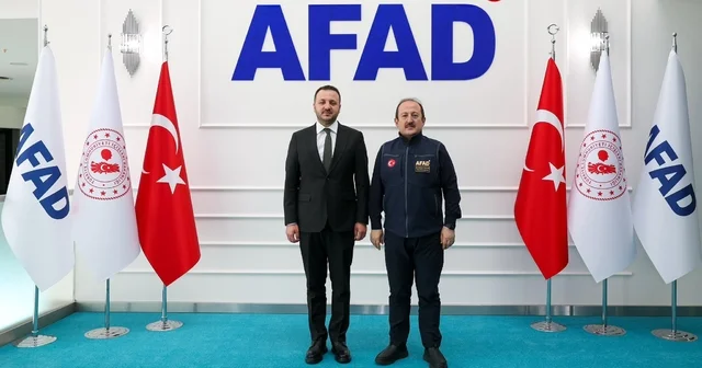 AK Parti Siirt İl Başkanı Özturan dan AFAD Başkanı Pehlivan a ziyaret Siirt Haberleri
