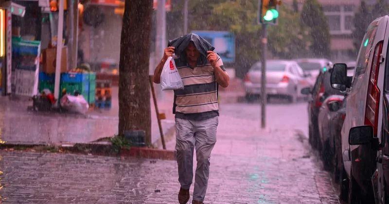 Son dakika hava durumu haberleri! Hafta sonu plan yapanlar dikkat! Meteoroloji saat verdi: İstanbul, İzmir ve Ankara ya fırtına uyarısı