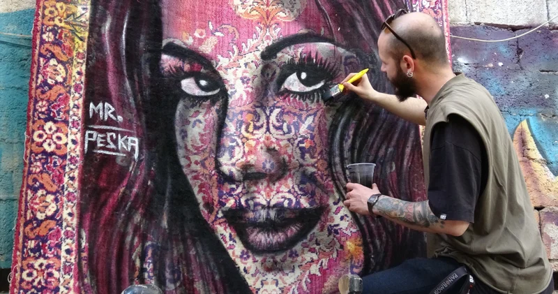 Bir zamanlar herkesin evindeydi! Halı ve perdeden sanat