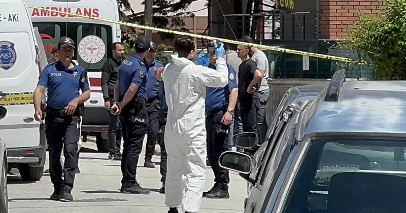 Anne ve babasını öldüren hukuk öğrencisi, parkta elleri kanlı halde bulundu