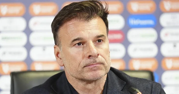 Aleksandar Stanojevic: Gelecek sene bize inansınlar!