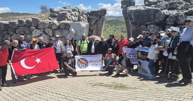 Çorum da doğaseverlerin 4 gün sürecek Hitit Yolu yürüyüşü başladı Çorum Haberleri