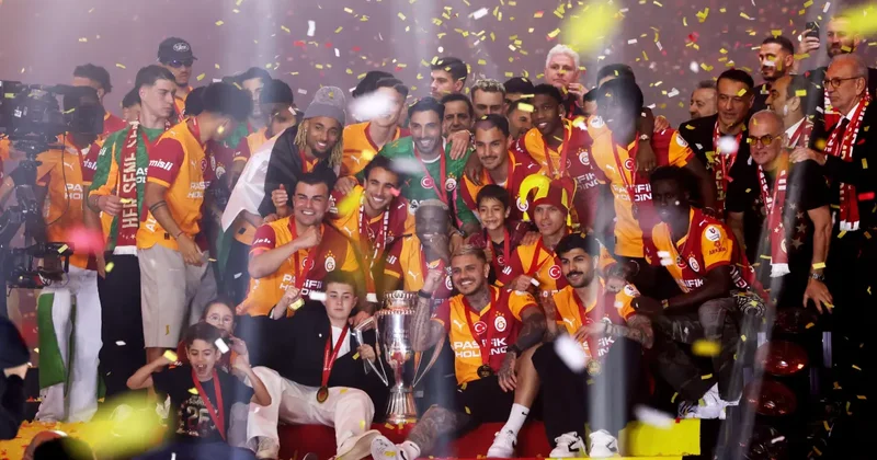 Galatasaray da şampiyonluk kutlamasına katılmayan tek futbolcu