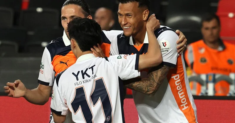 RAMS Başakşehir sezonu beşinci tamamladı! Avrupa kupaları için gözler Trabzonspor da