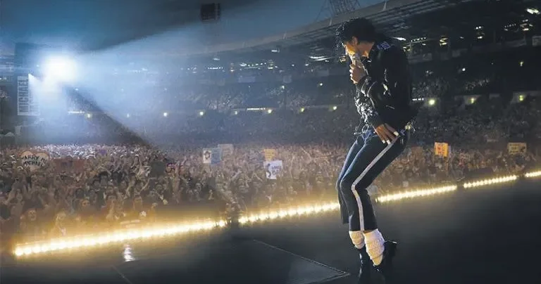 FUNDA KARAYEL Michael Jackson’ın filmi neden izlenmeli?