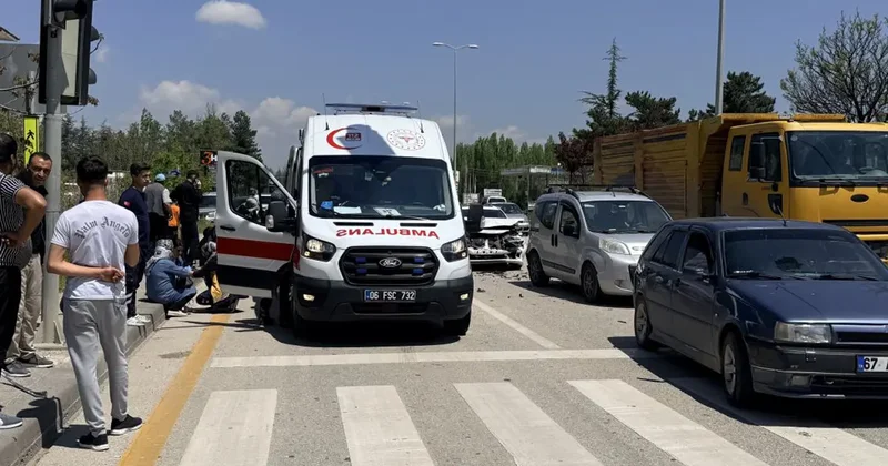 Ankara da zincirleme kaza! Yaralılar var