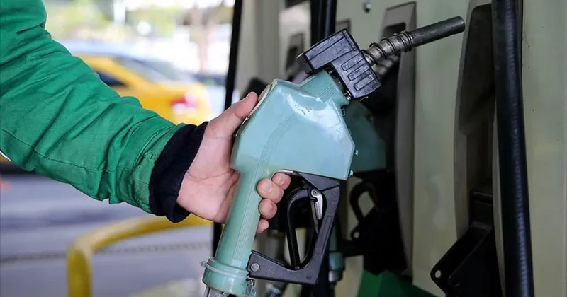Petrole bir indirim daha: Bu gece tabelalara yansıyacak
