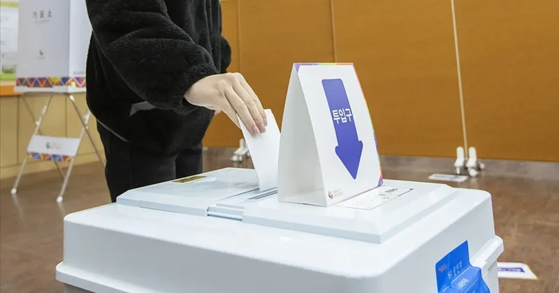 Oy pusuları yetmedi, seçimler durdu! Halk sokağa döküldü