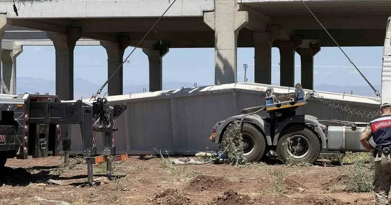 Beton blok altında kalan ikinci işçi, 3 günlük yaşam mücadelesini kaybetti