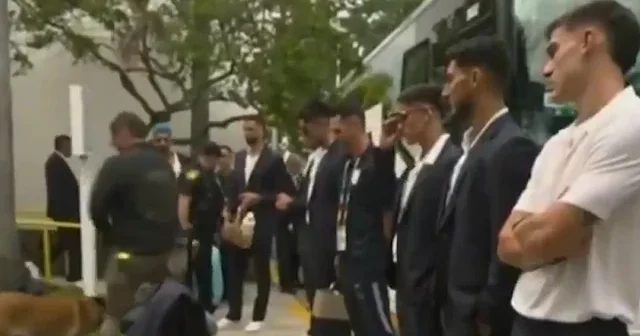 ABD nin Dünya Kupası ndaki aşağılayıcı güvenlik protokolünden Uruguay Milli Takımı da geçti VİDEO İZLE