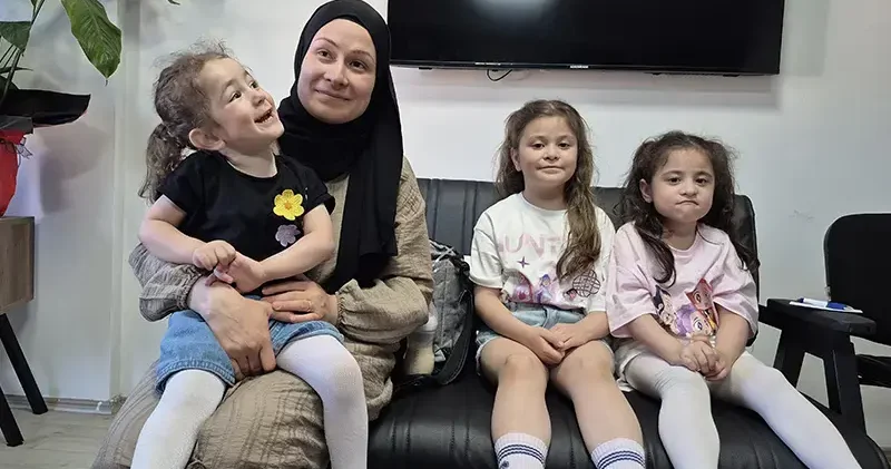 13 yıl önce ameliyat olup görmeye başlayan Eda Nur, 3 çocuğunun da sağlığına kavuşmasını istiyor