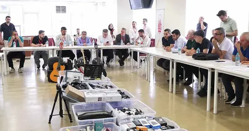 İETT de unutulan binlerce eşya açık artırmayla 1 milyon 366 bin liraya satıldı