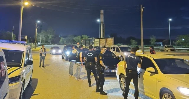 Afyonkarahisar polisinden asayiş ve trafik denetimi Afyonkarahisar Haberleri Habertürk Yerel Haberler