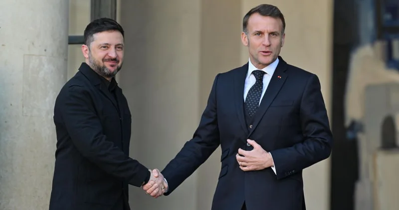 Zelenskiy ile Macron un konuşması kameraya yansıdı Dış Haberler