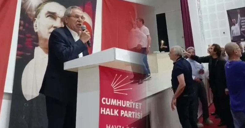 Kılıçdaroğlu destekçisi CHP li eski vekile tepki; Kürsüden inmek zorunda kaldı Sözcü Gazetesi